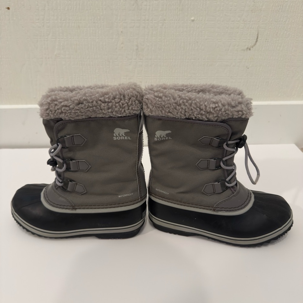 Sorel Black and Gray Winter Boots - Picture 2 of 5